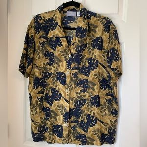 Vintage Jaclyn Smith Studio Silk tropical short sleeve button blouse‎ classic